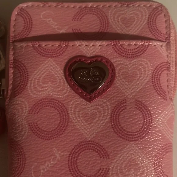 🎉LIKE NEW🎉 Pink Coach Wristlet Wallet - Picture 2 of 5